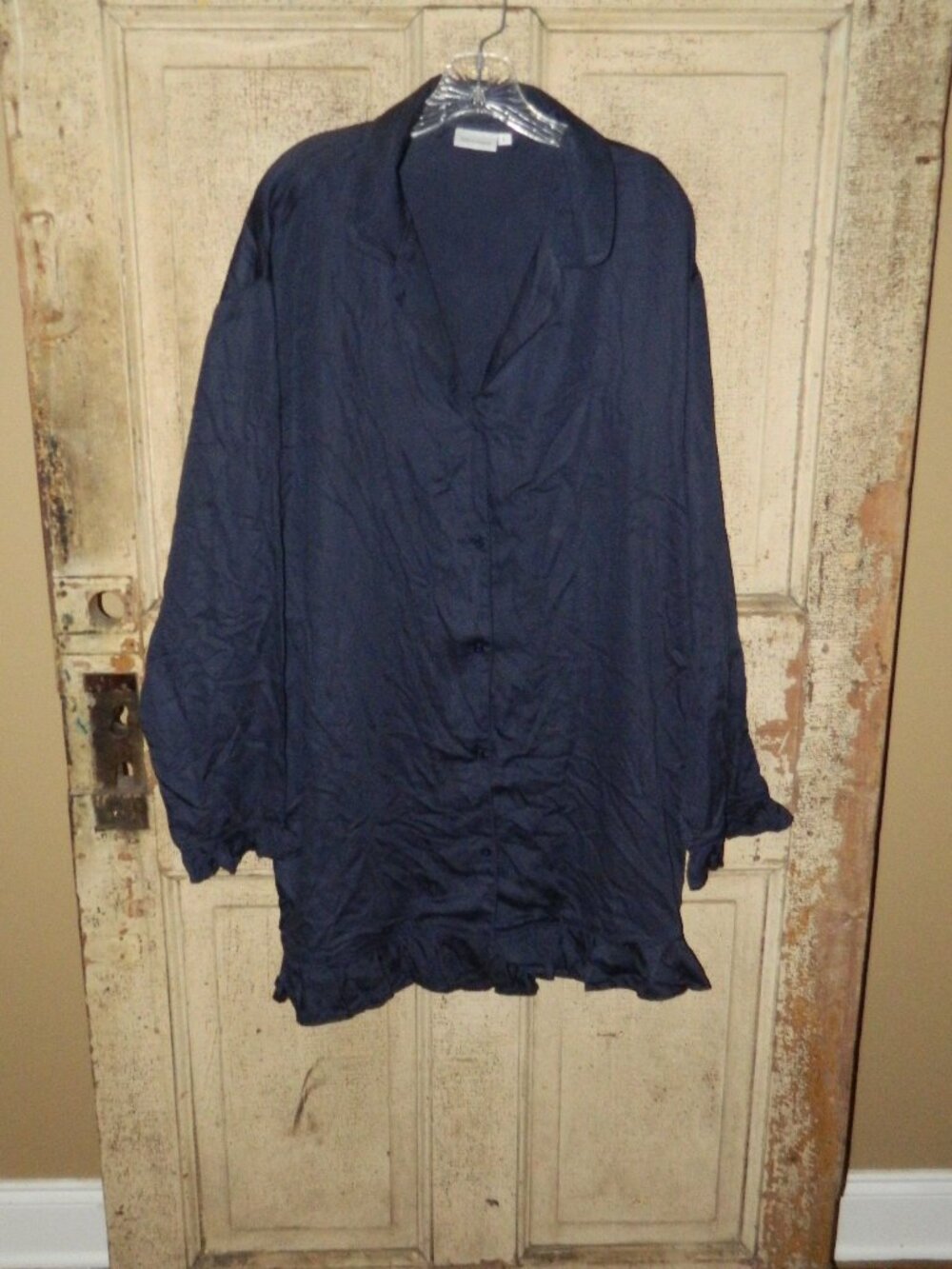 Mark And Graham Ruffle Sateen Night Shirt Sz L NO MONO (L-30)